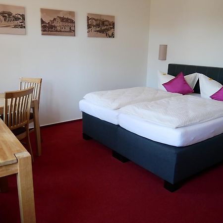 Hotel Garni Brauhof Niederwiesa 外观 照片