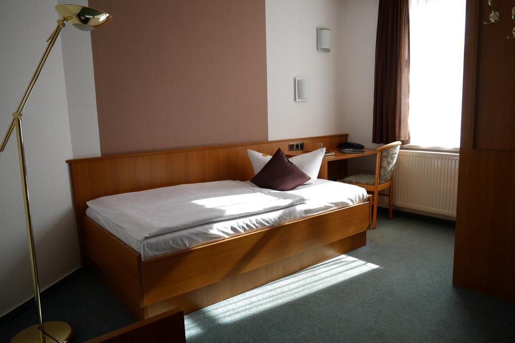 Hotel Garni Brauhof Niederwiesa 外观 照片