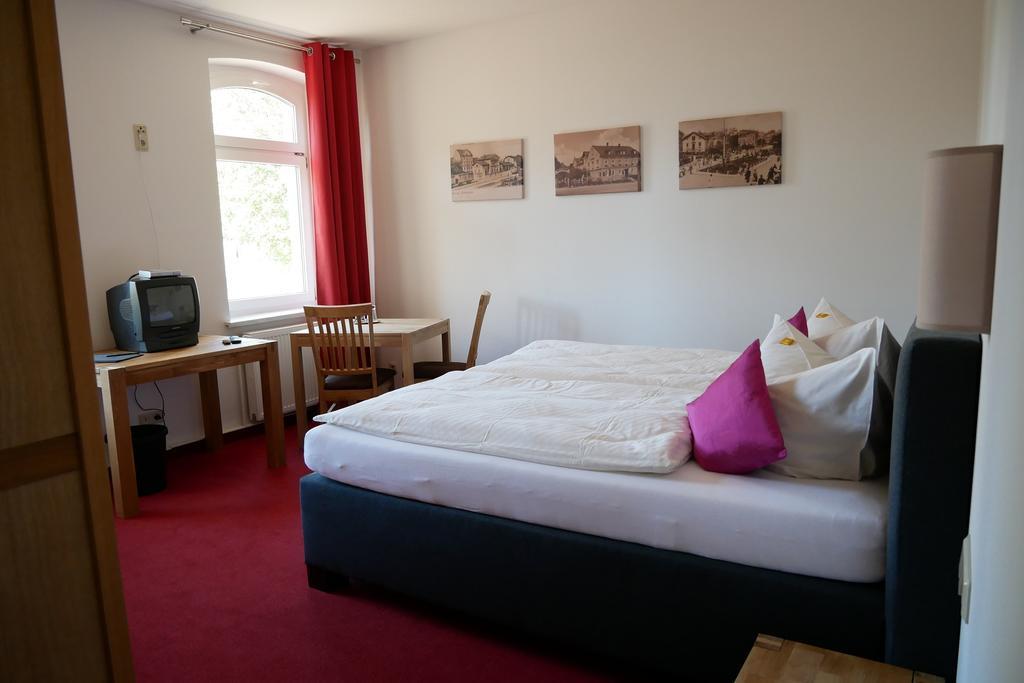 Hotel Garni Brauhof Niederwiesa 外观 照片